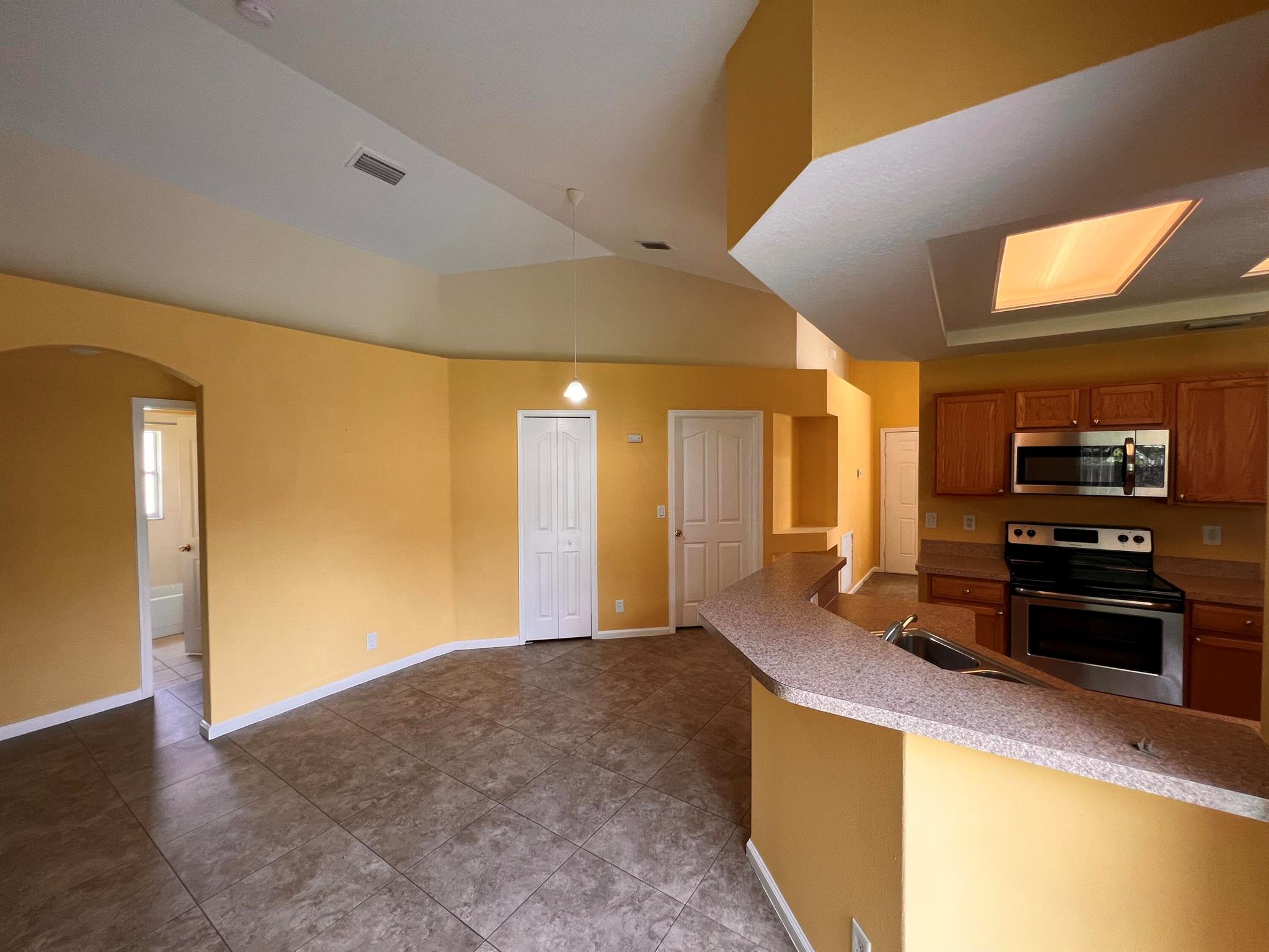 PORT ST LUCIE SECTION  22 - Residential Lease