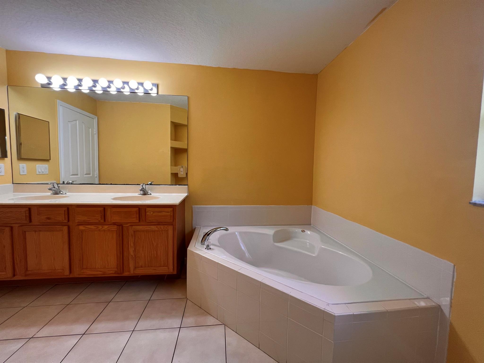 PORT ST LUCIE SECTION  22 - Residential Lease