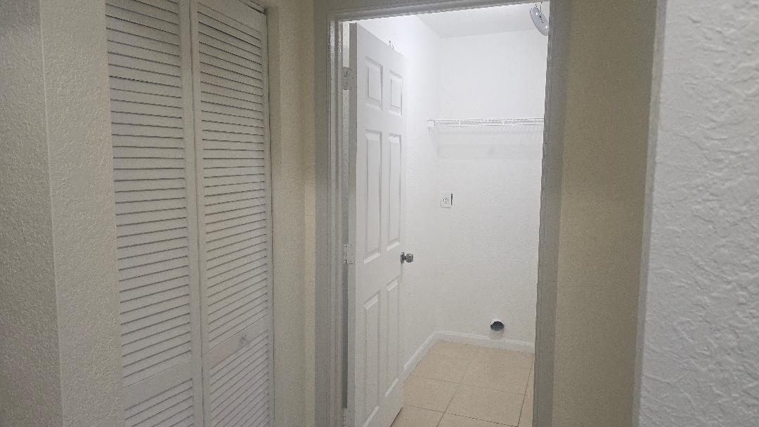 Riverside Villas At - Residential Lease