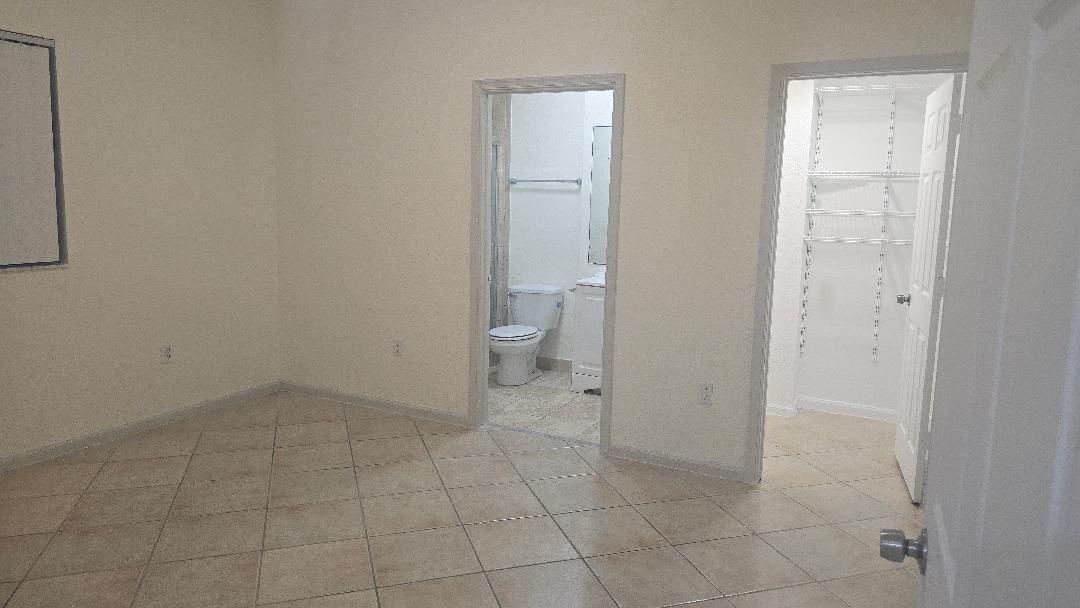 Riverside Villas At - Residential Lease