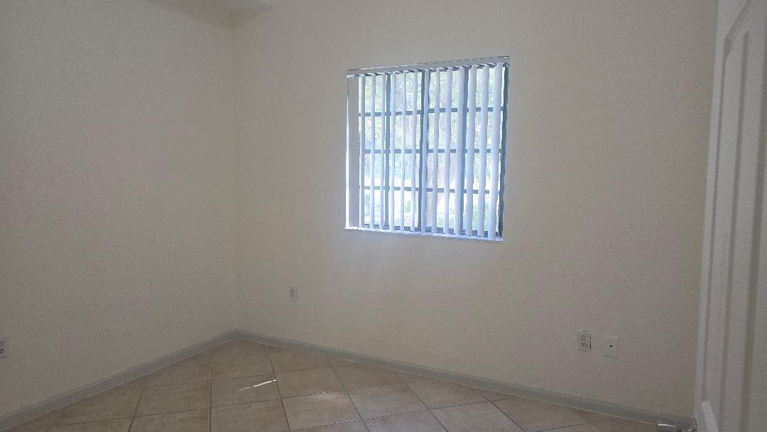 Riverside Villas At - Residential Lease