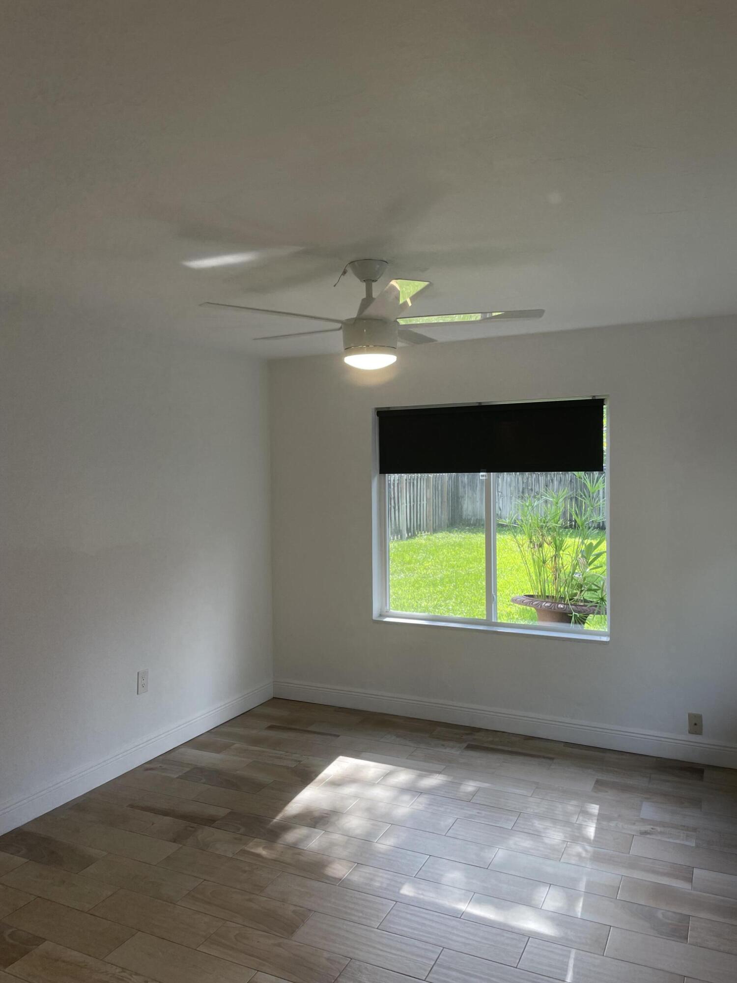 1436 NE 2nd Avenue 2 - Photo 4