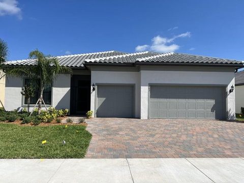 663 SE Villandry Way Port St Lucie FL 34984