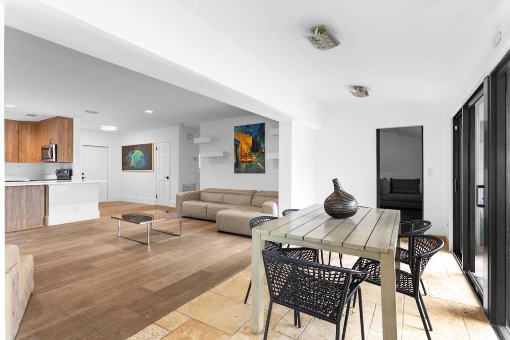 Photo of 715 NE 25th Avenue, Pompano Beach, FL 33062 (MLS # F10554264)