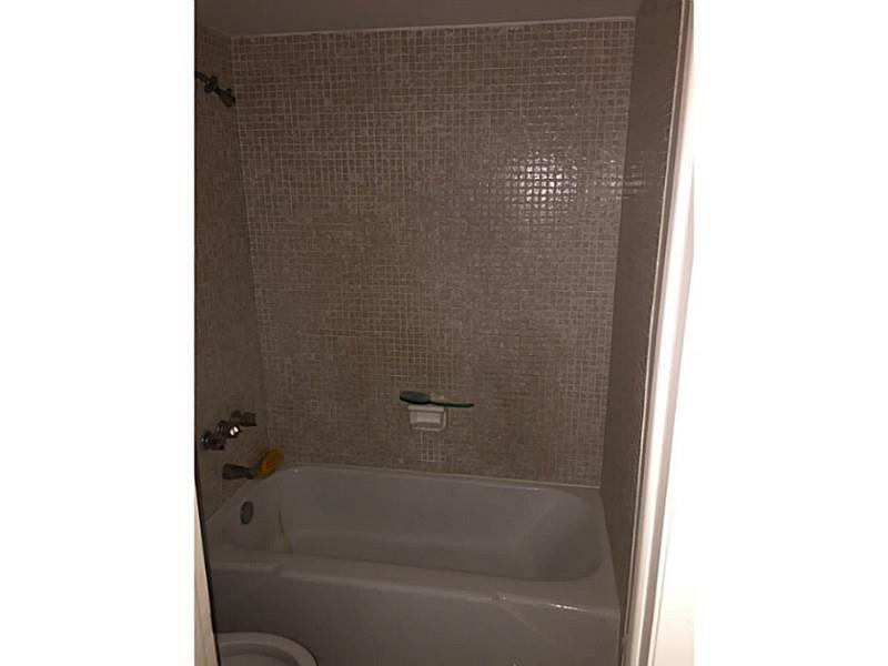 INVERRARY GARDENS I CONDO - Residential Lease