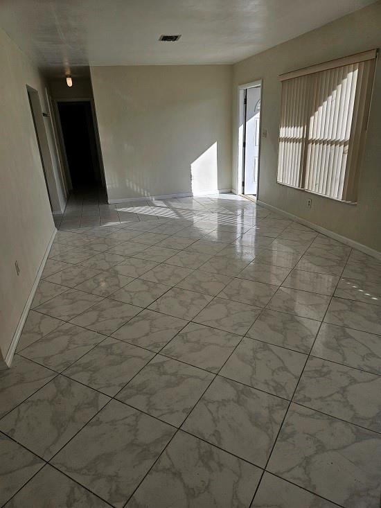 670 SW 28th Ter