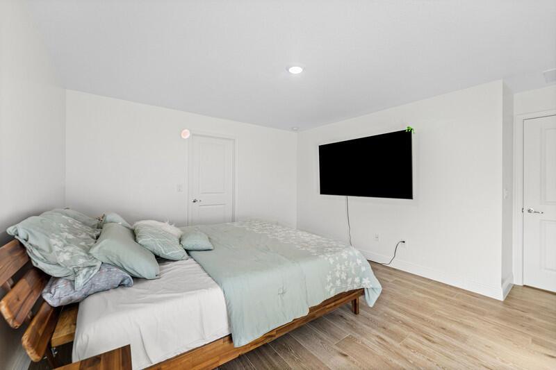 The Acreage - Residential