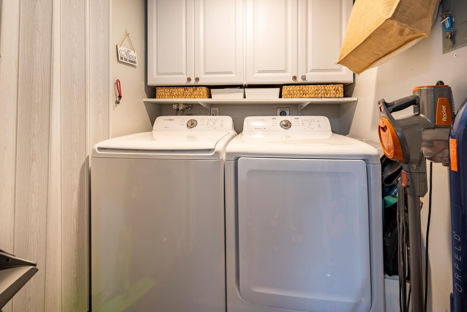 COUNTRY CLUB APTS - Residential