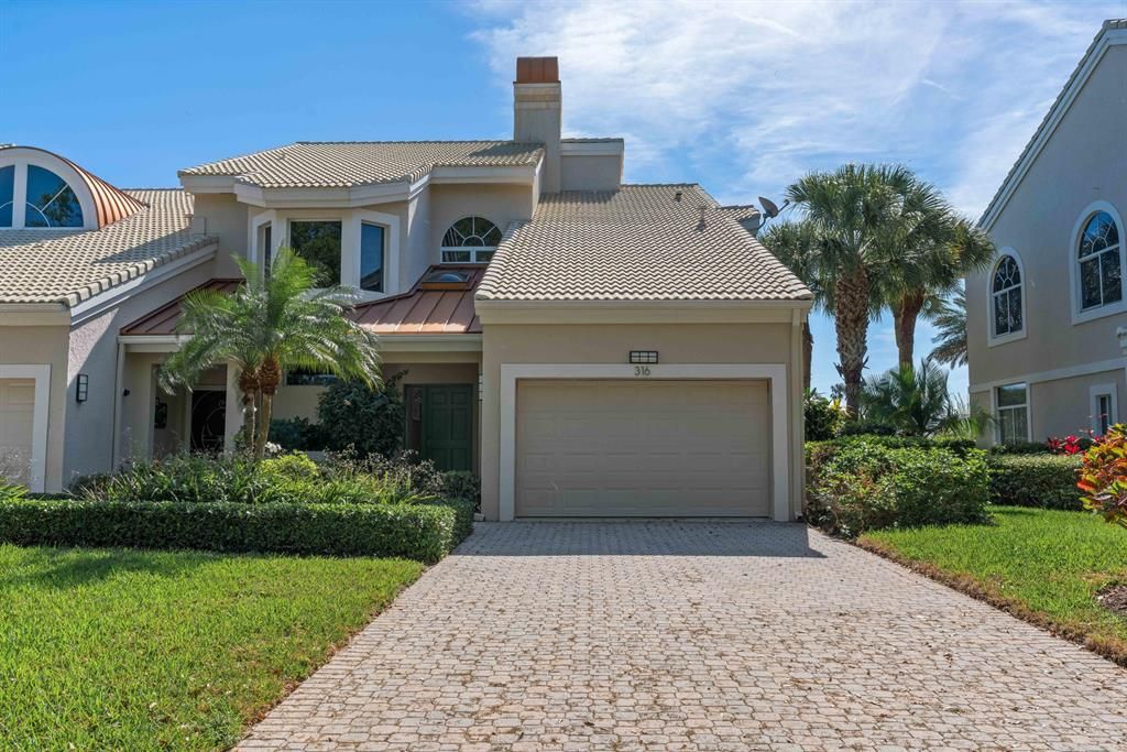 Photo of 316 Spyglass Way, Jupiter, FL 33477 (MLS # R10697933)