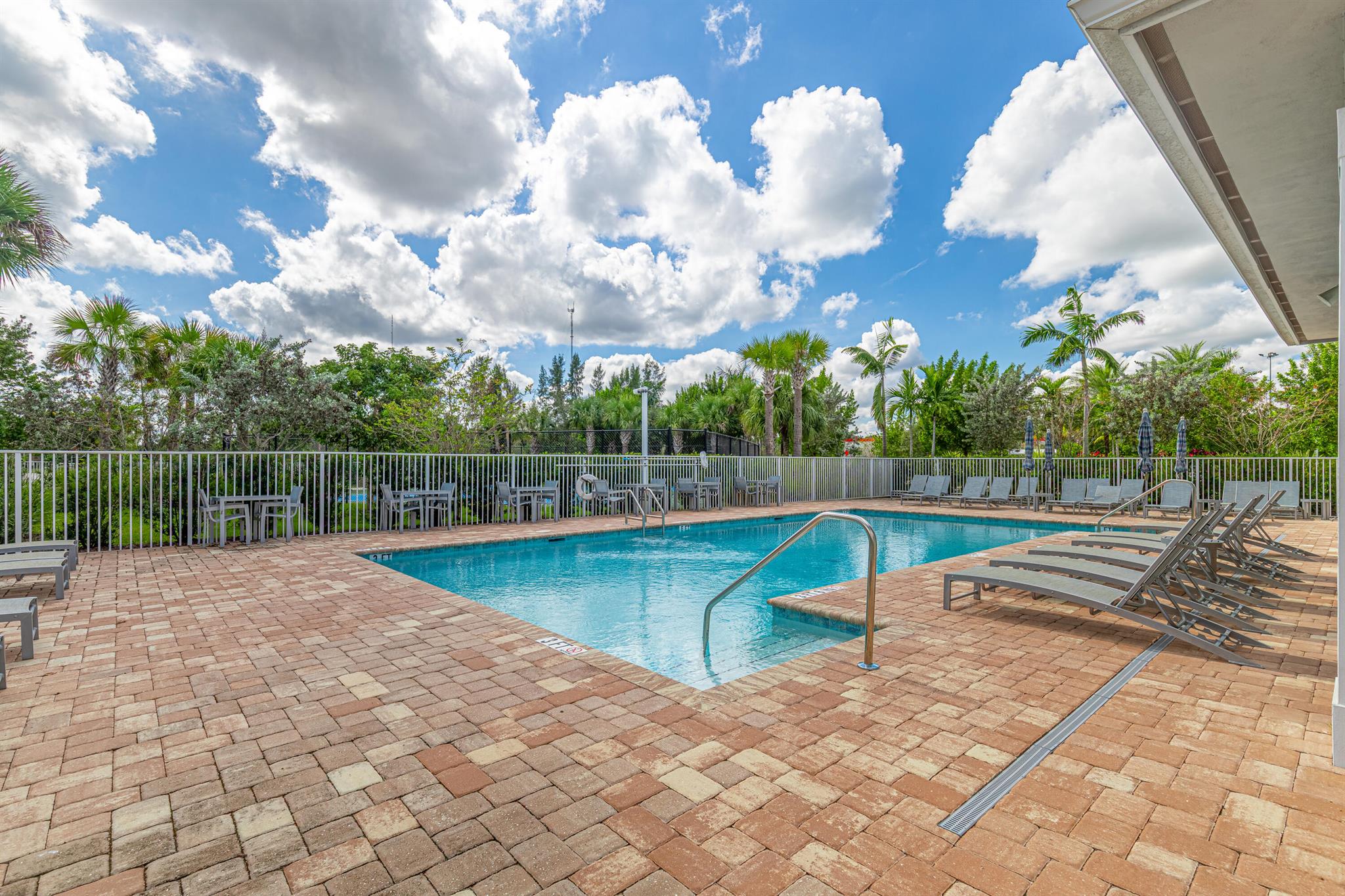 Windsong Estates - Residential