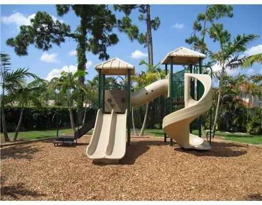 Palm Court - Residential Lease