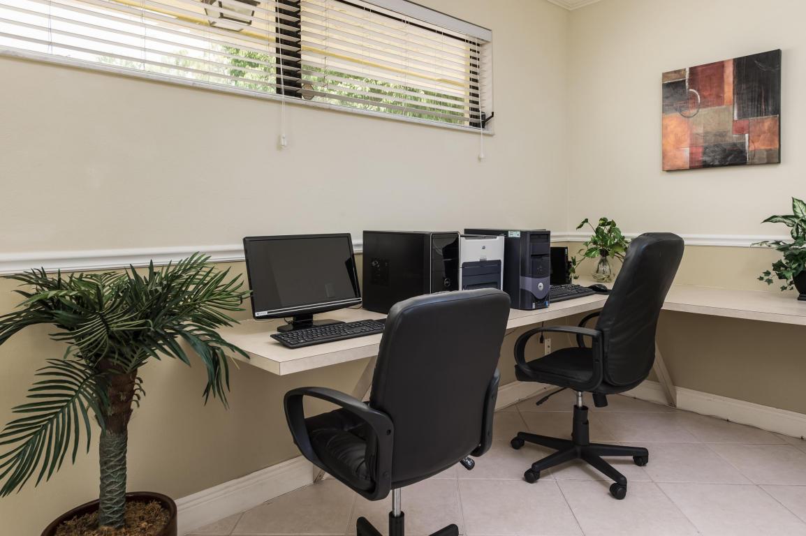 Palm Court - Residential Lease