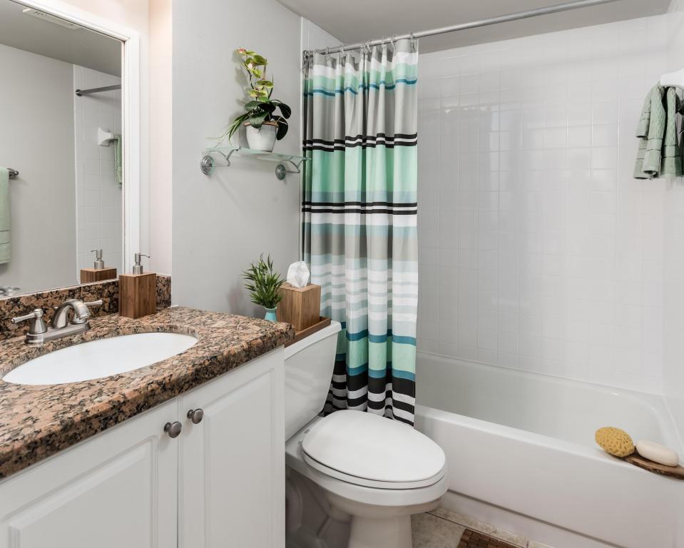 Palm Court - Residential Lease