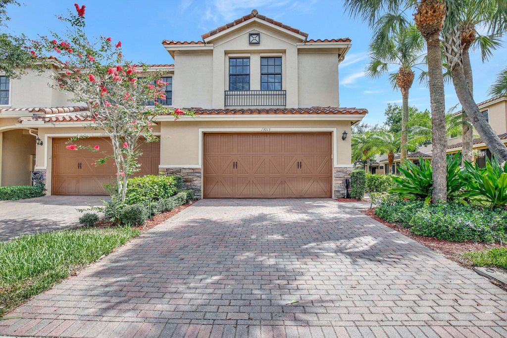 Photo of 13013 Riverwalk Circle S, Plantation, FL 33325 (MLS # R10997722)