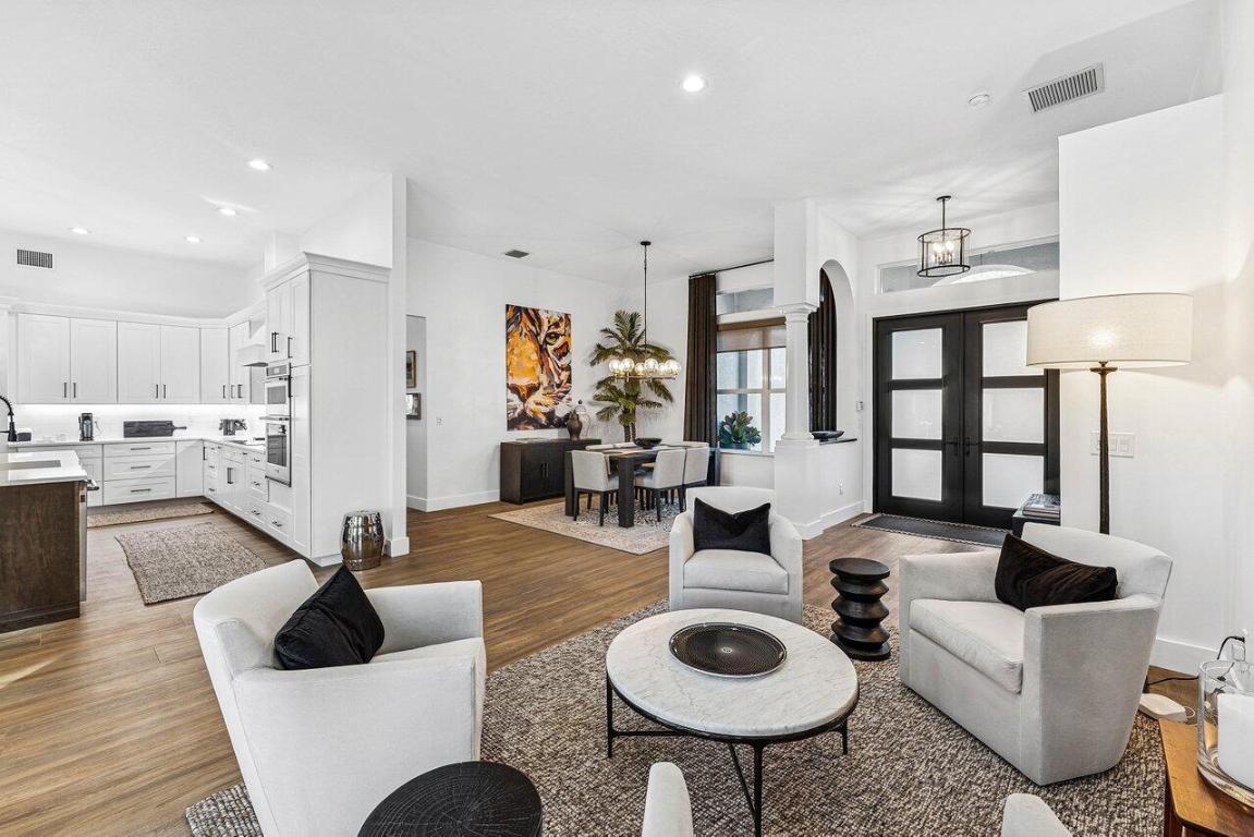 6998 SE Sleepy Hollow Lane, Stuart, FL, 34997/$999,900 1 6998 SE Sleepy Hollow Lane