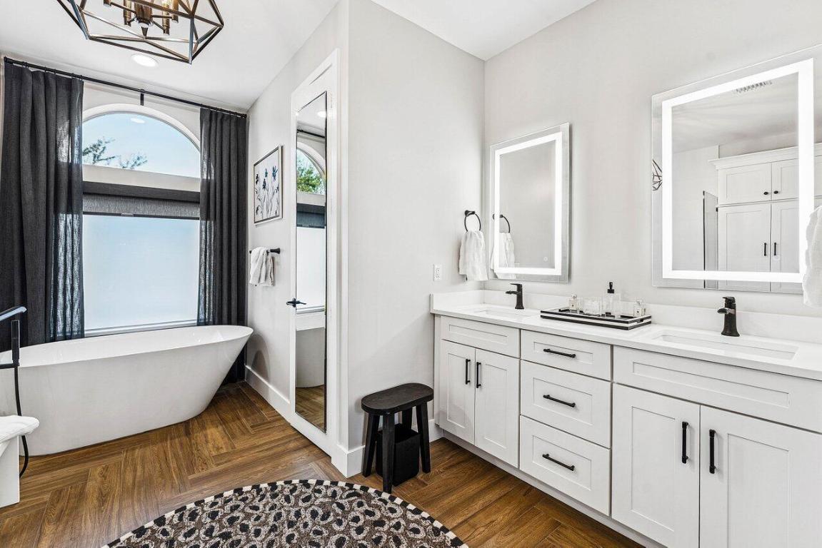 6998 SE Sleepy Hollow Lane, Stuart, FL, 34997/$999,900 3 6998 SE Sleepy Hollow Lane