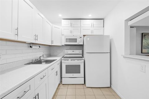 Tiny photo for 39 Prescott B #39, Deerfield Beach, FL 33442 (MLS # F10544676)