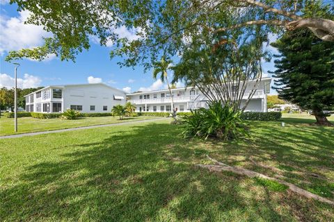 Tiny photo for 39 Prescott B #39, Deerfield Beach, FL 33442 (MLS # F10544676)