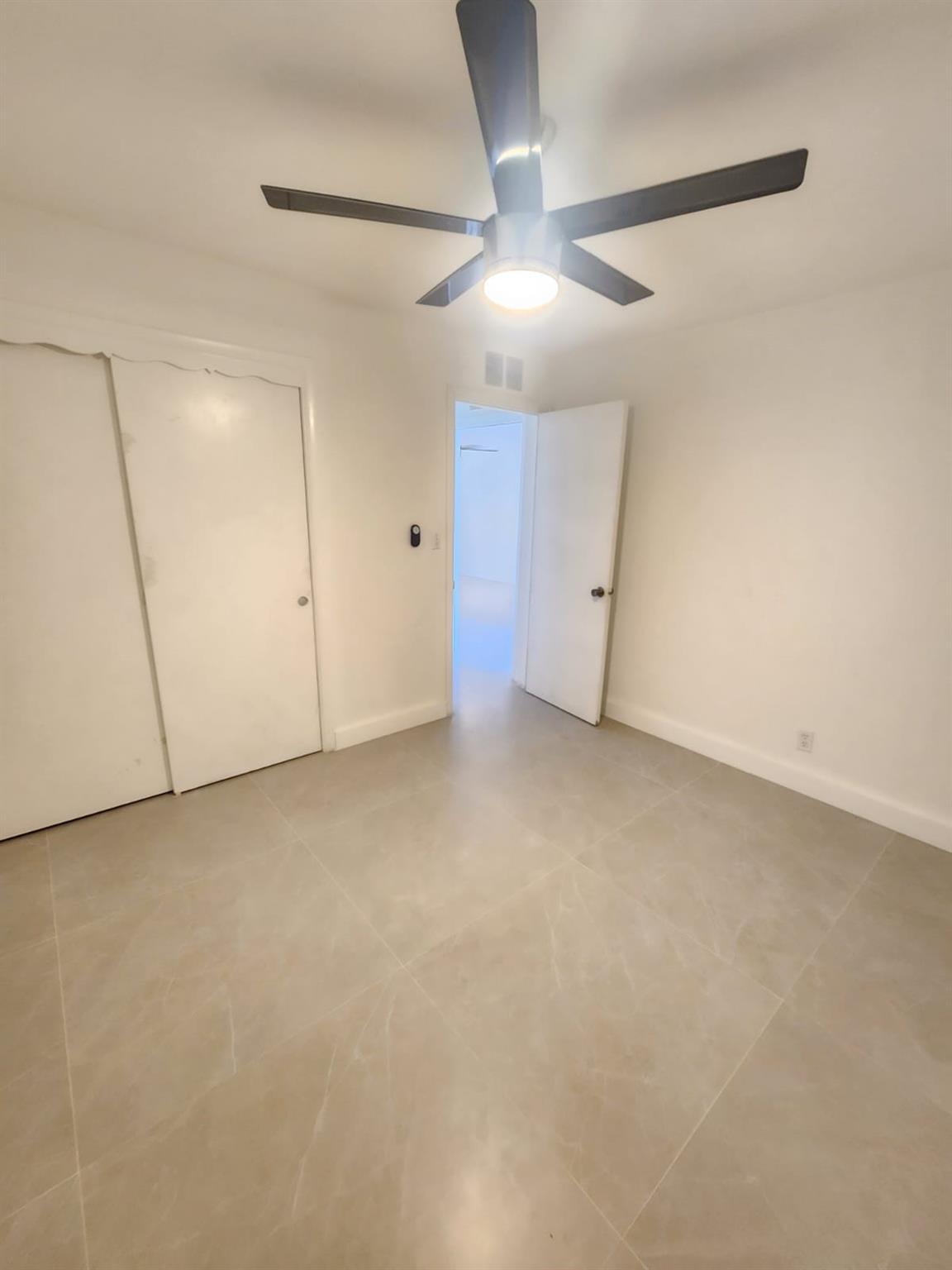 North Palm Beach Village - Residential Lease