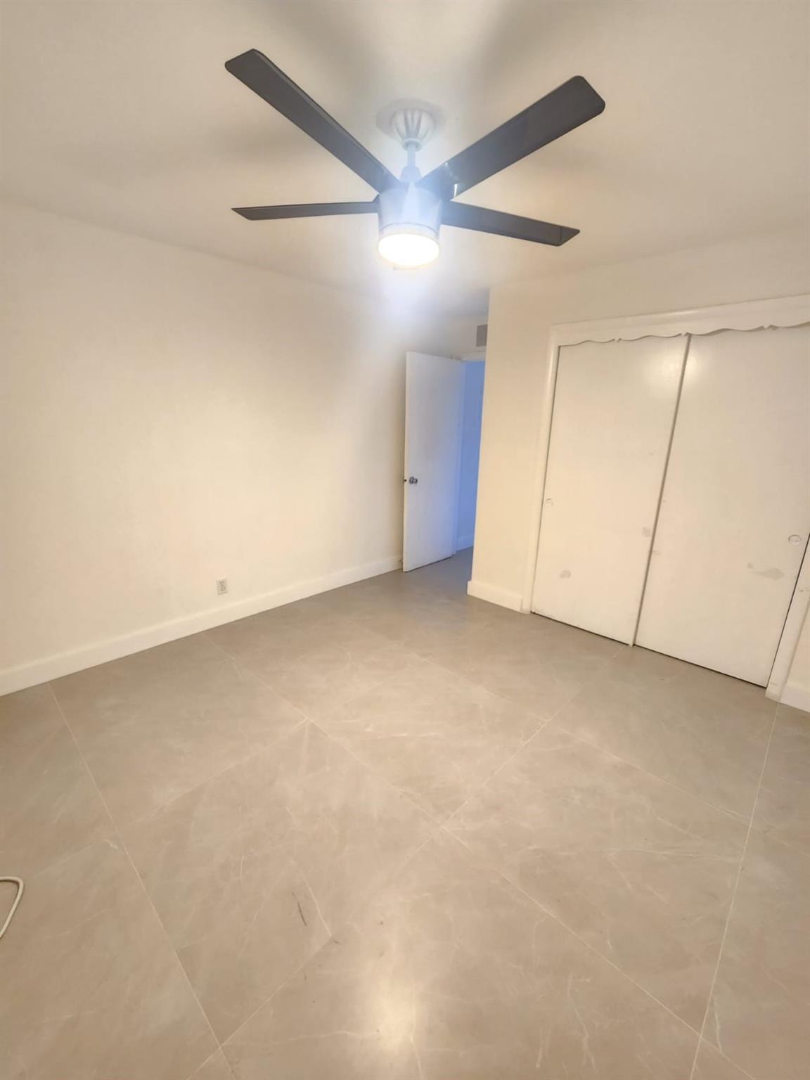 North Palm Beach Village - Residential Lease