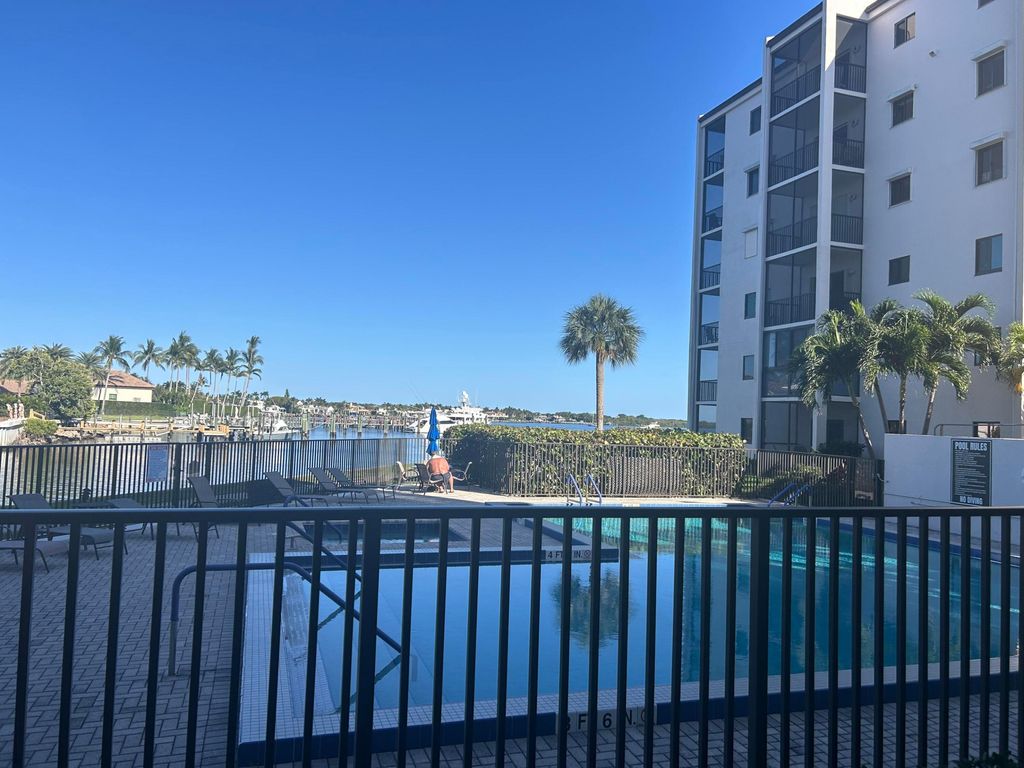 Photo of 11370 Twelve Oaks Way #117, North Palm Beach, FL 33408 (MLS # R11082339)