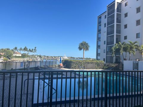 Photo of 11370 Twelve Oaks Way #117, North Palm Beach, FL 33408 (MLS # R11082339)