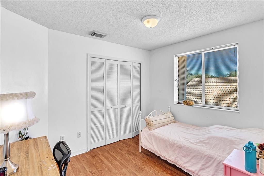 Twin Acres 154-15 B - Residential