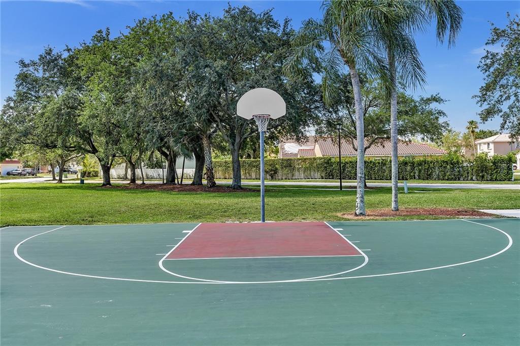 Twin Acres 154-15 B - Residential