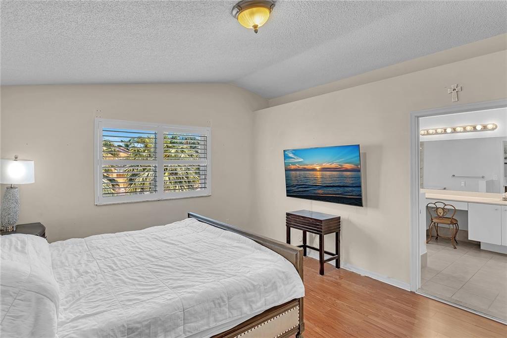 Twin Acres 154-15 B - Residential