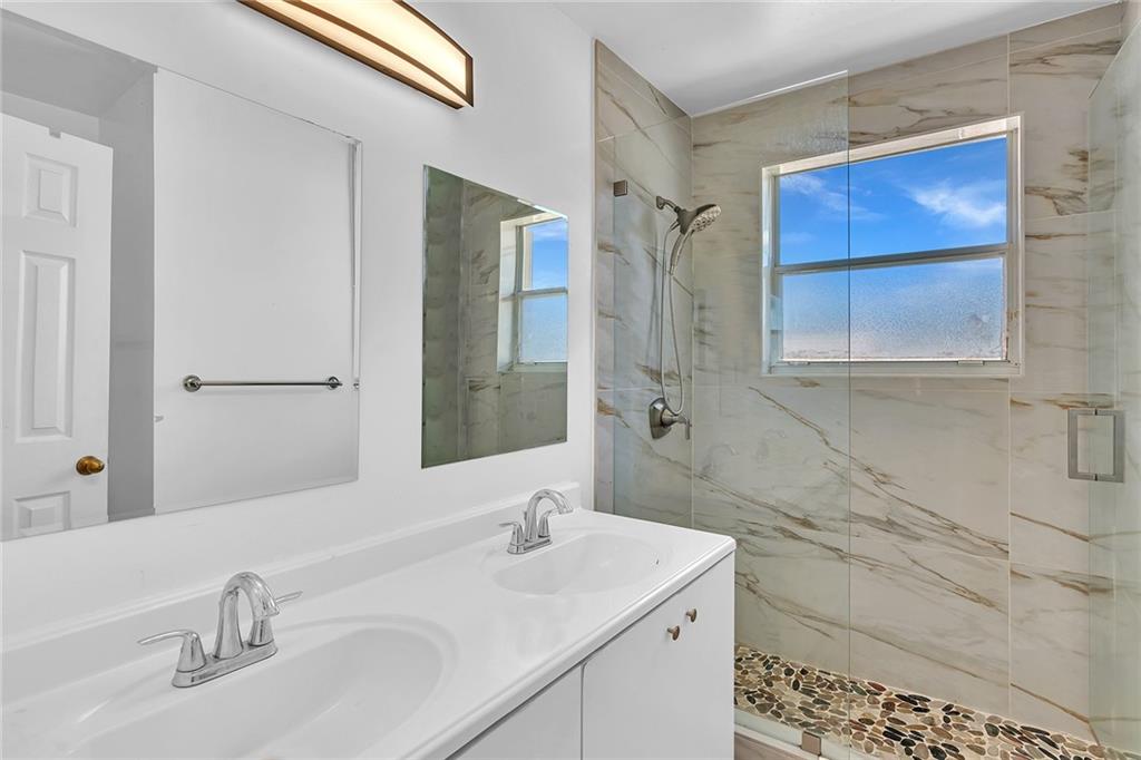 Twin Acres 154-15 B - Residential
