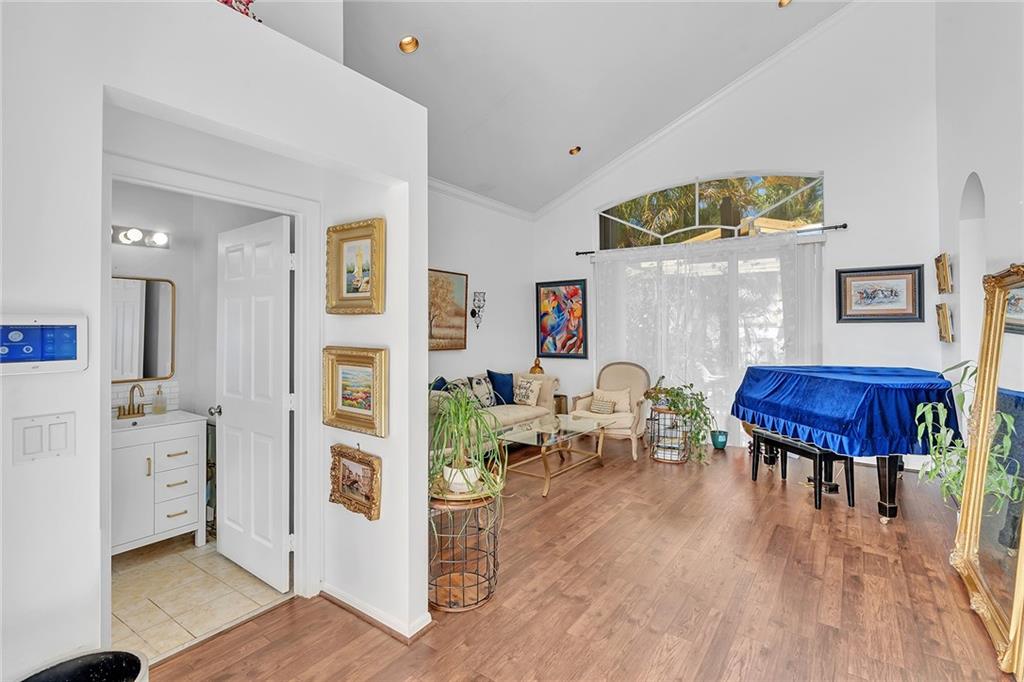 Twin Acres 154-15 B - Residential