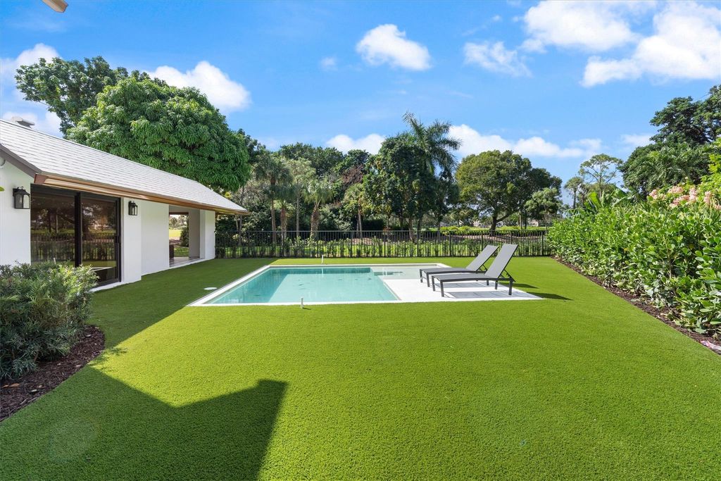 Photo of 4456 Hickory Drive, Palm Beach Gardens, FL 33418 (MLS # F10532223)