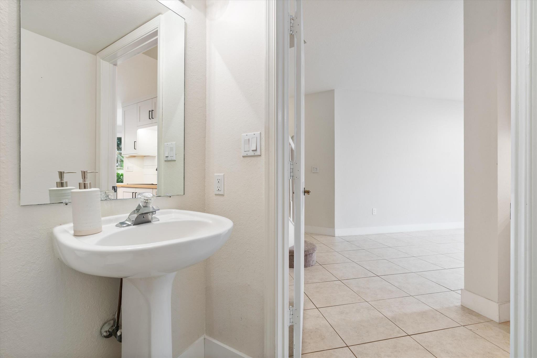 Racquet Club of Deer Creek - Residential Lease