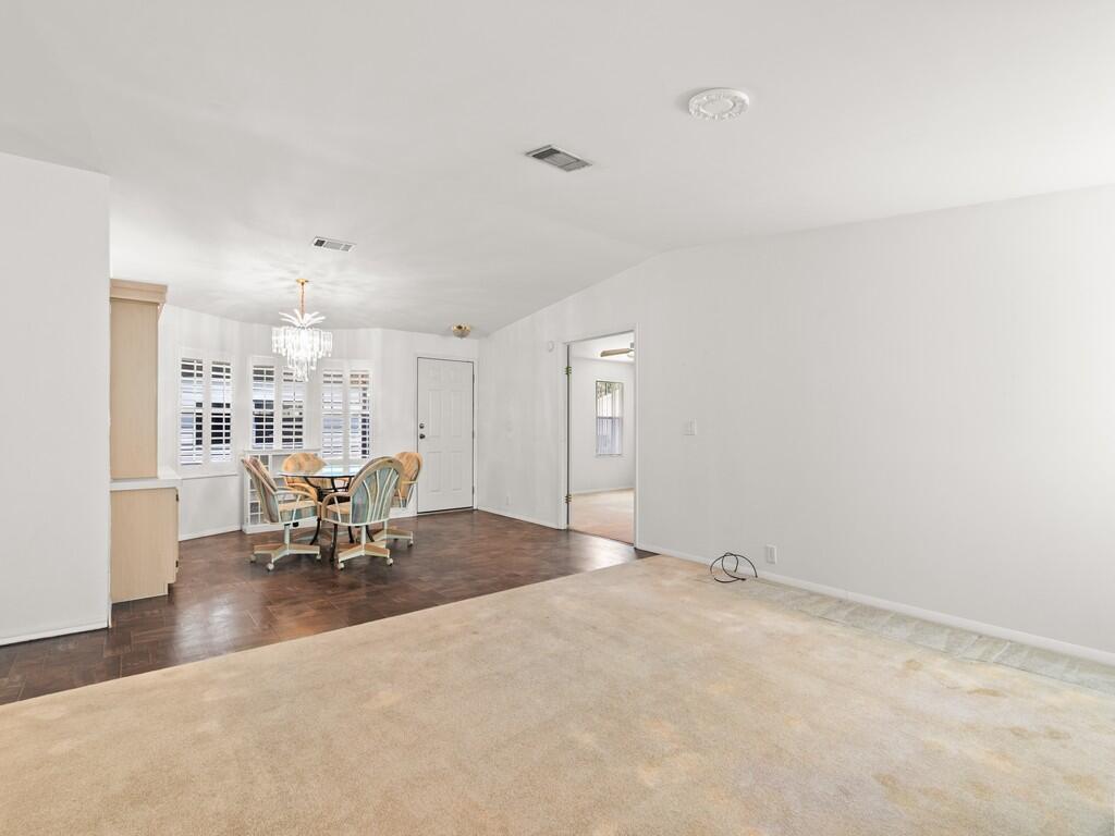 Pinelake Gardens and Esta - Residential