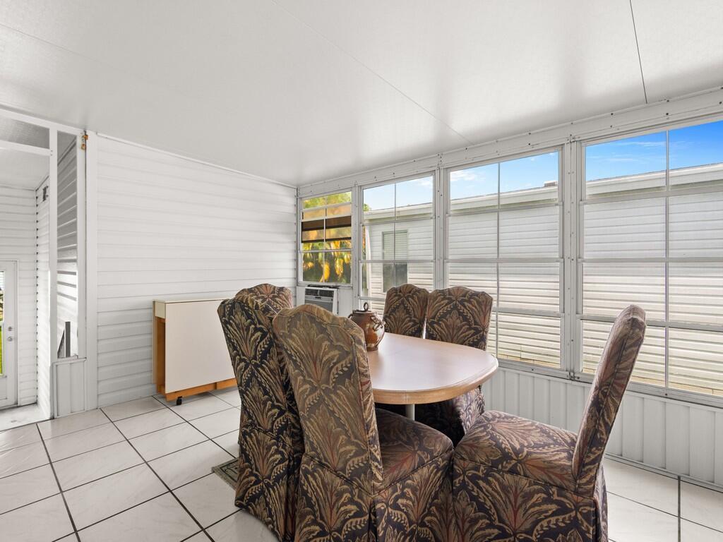 Pinelake Gardens and Esta - Residential