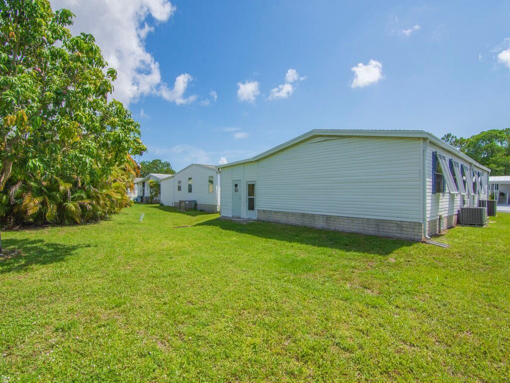 Pinelake Gardens and Esta - Residential