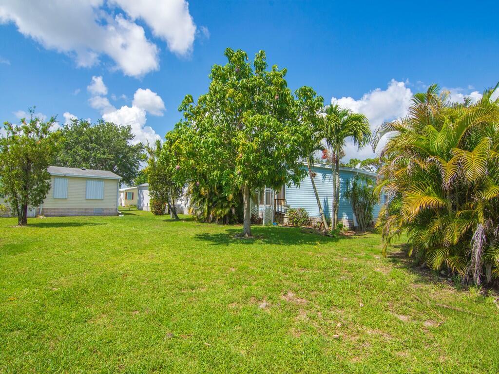 Pinelake Gardens and Esta - Residential