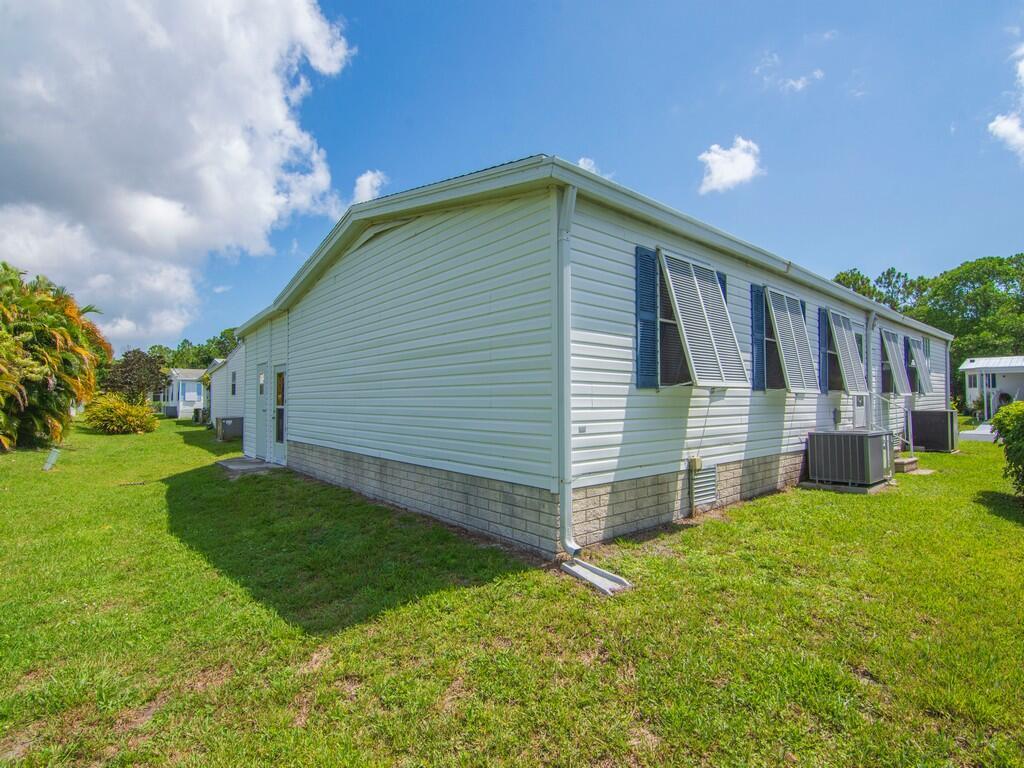 Pinelake Gardens and Esta - Residential