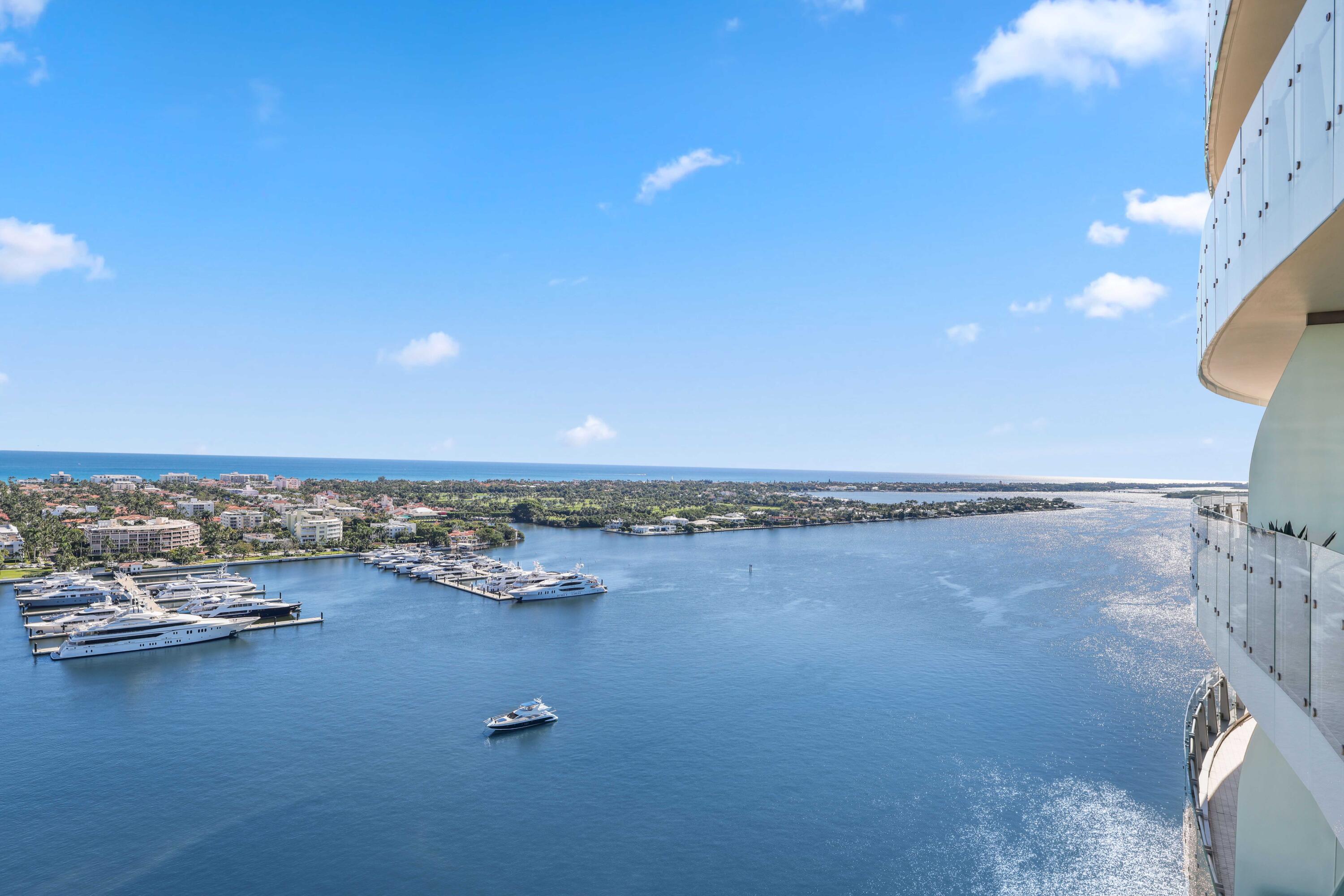 BRISTOL CONDO - Residential