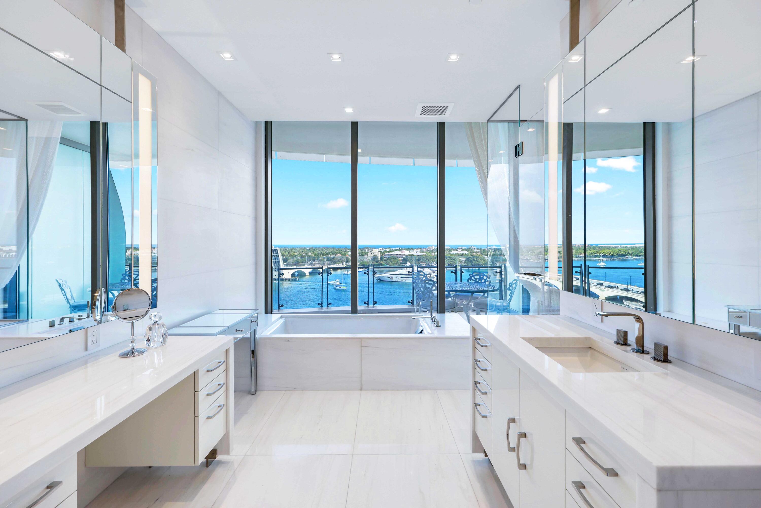 BRISTOL CONDO - Residential