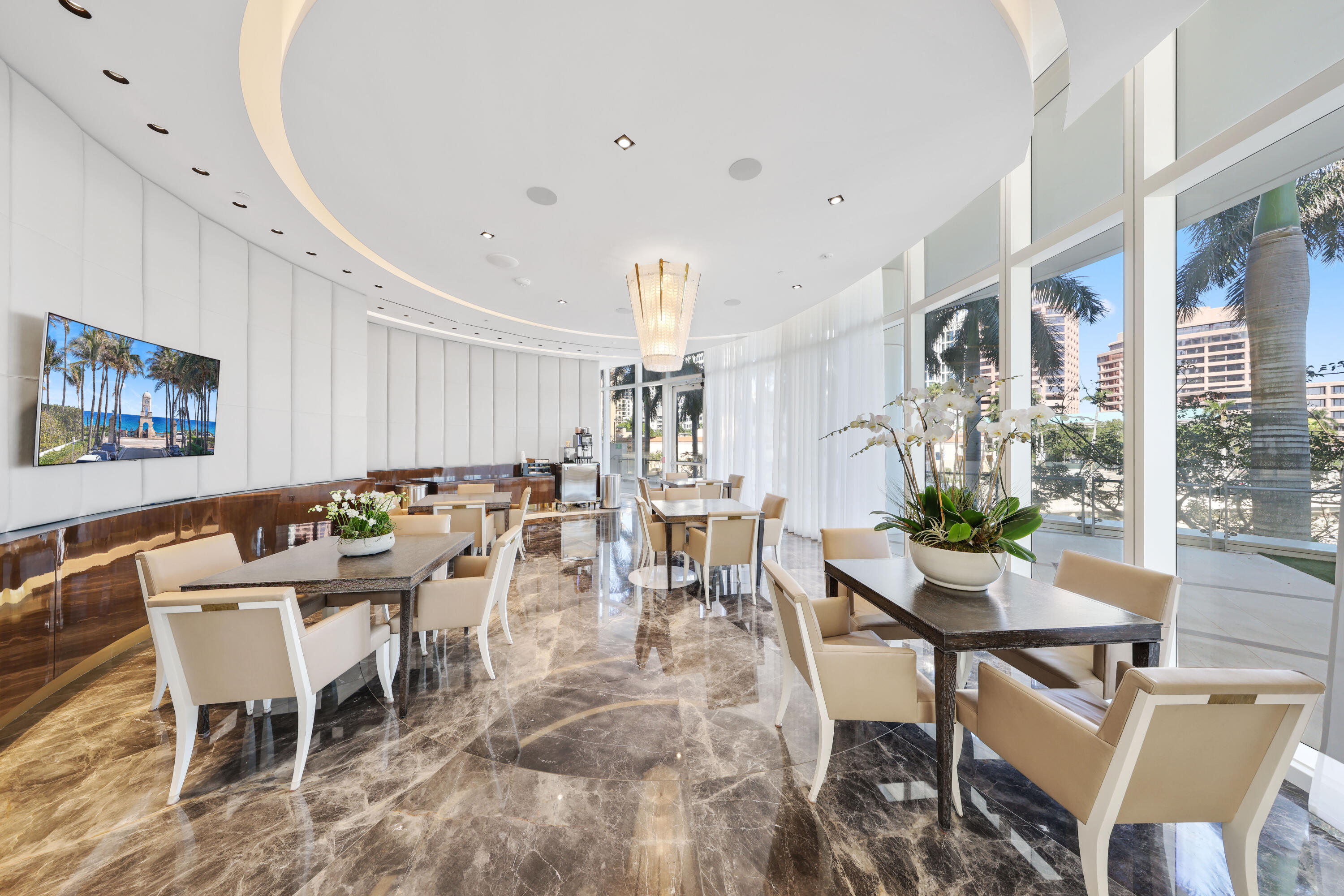 BRISTOL CONDO - Residential