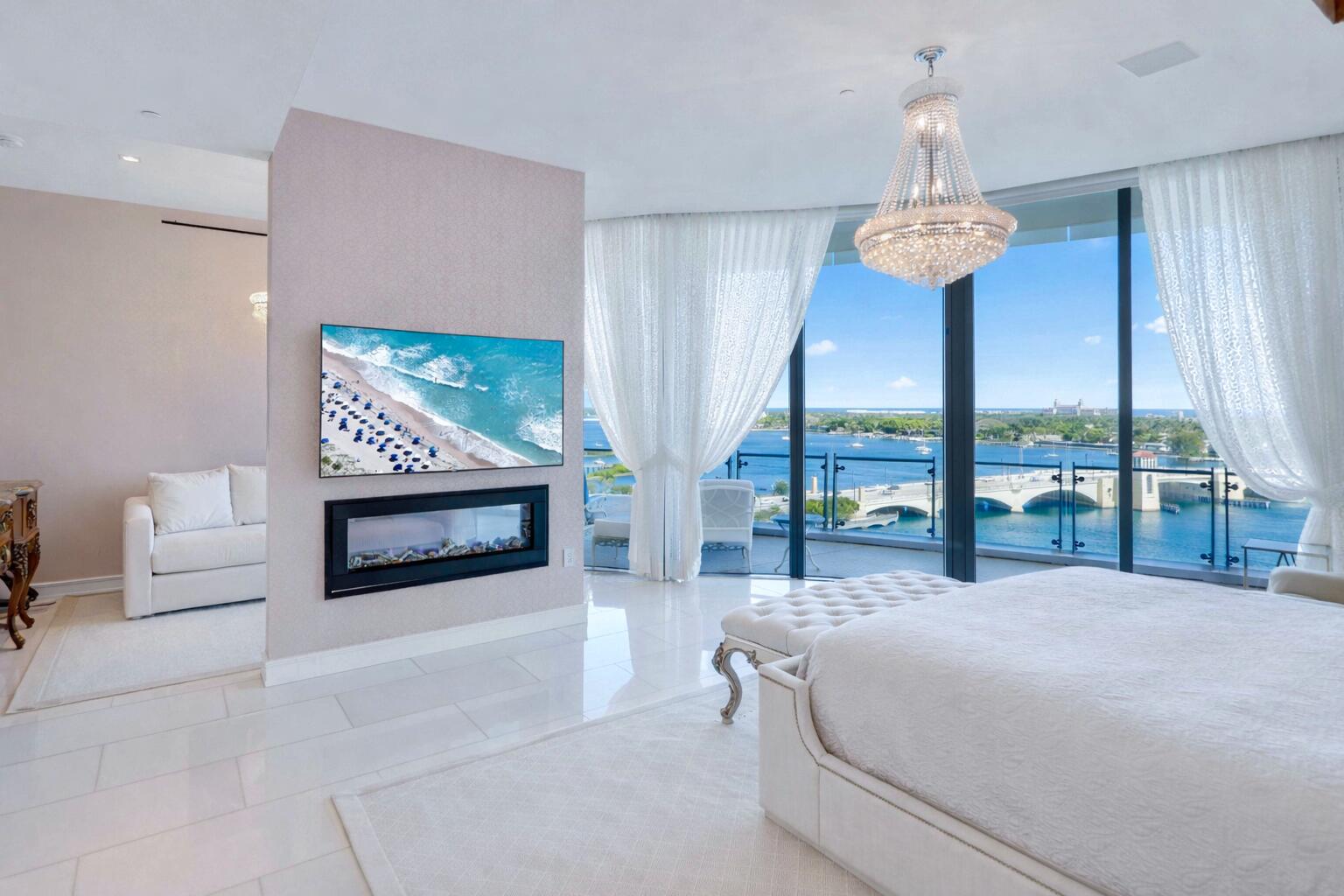 BRISTOL CONDO - Residential