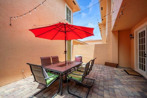 Townhouse in Jupiter FL 187 Edenberry Avenue 19.jpg