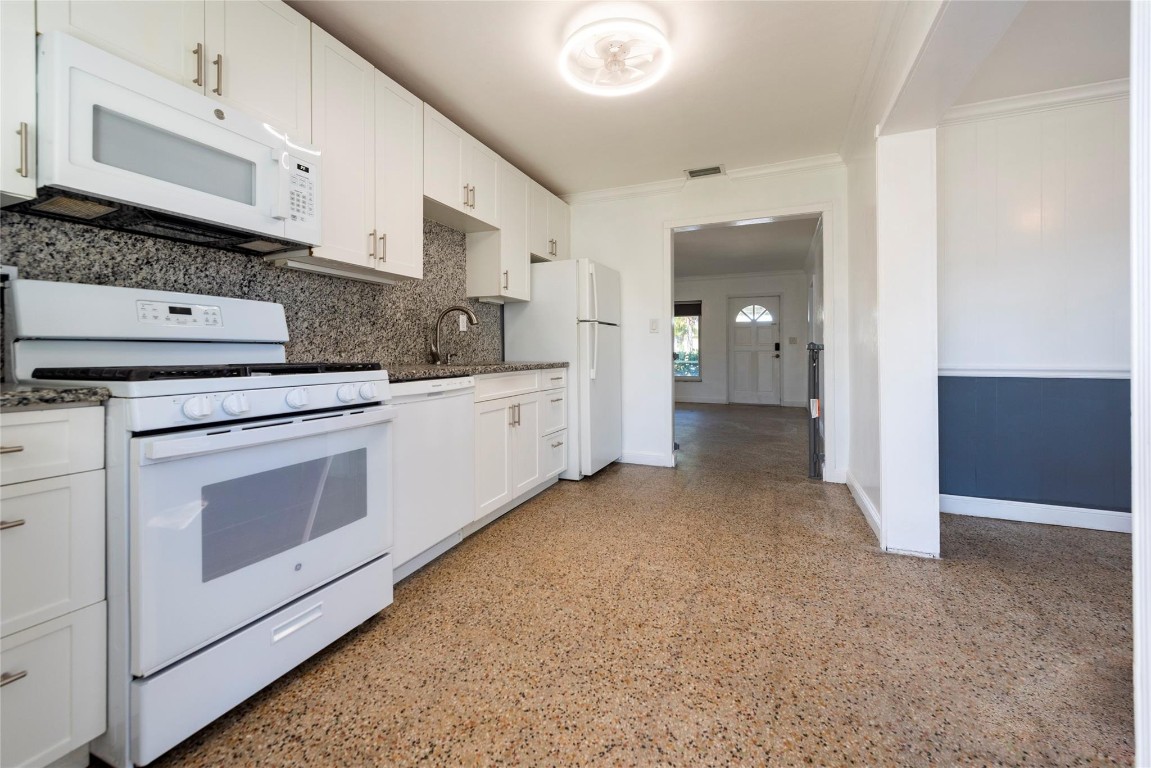 NORTH ANDREWS GARDENS - Residential Lease