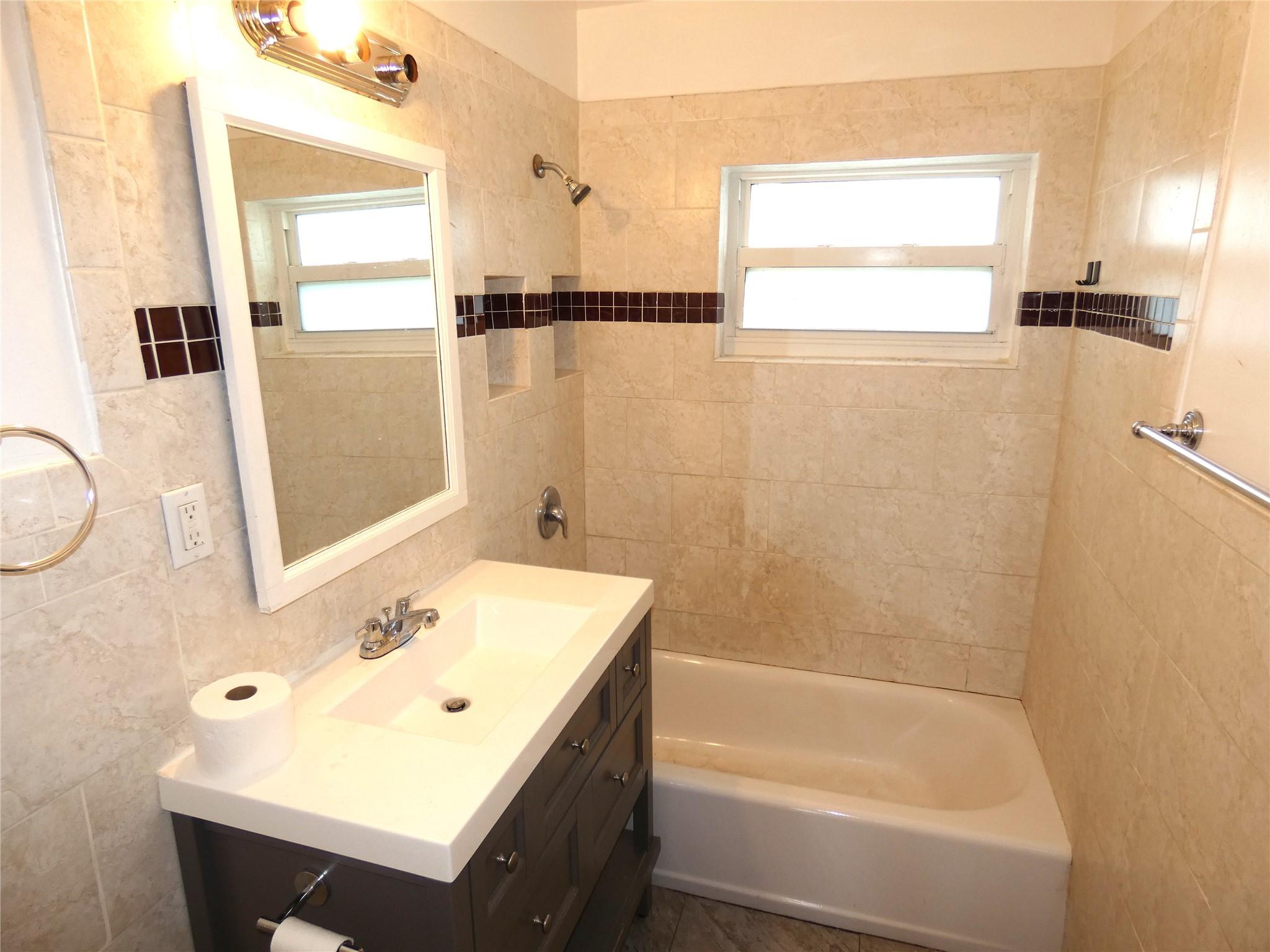 NORTH ANDREWS GARDENS - Residential Lease