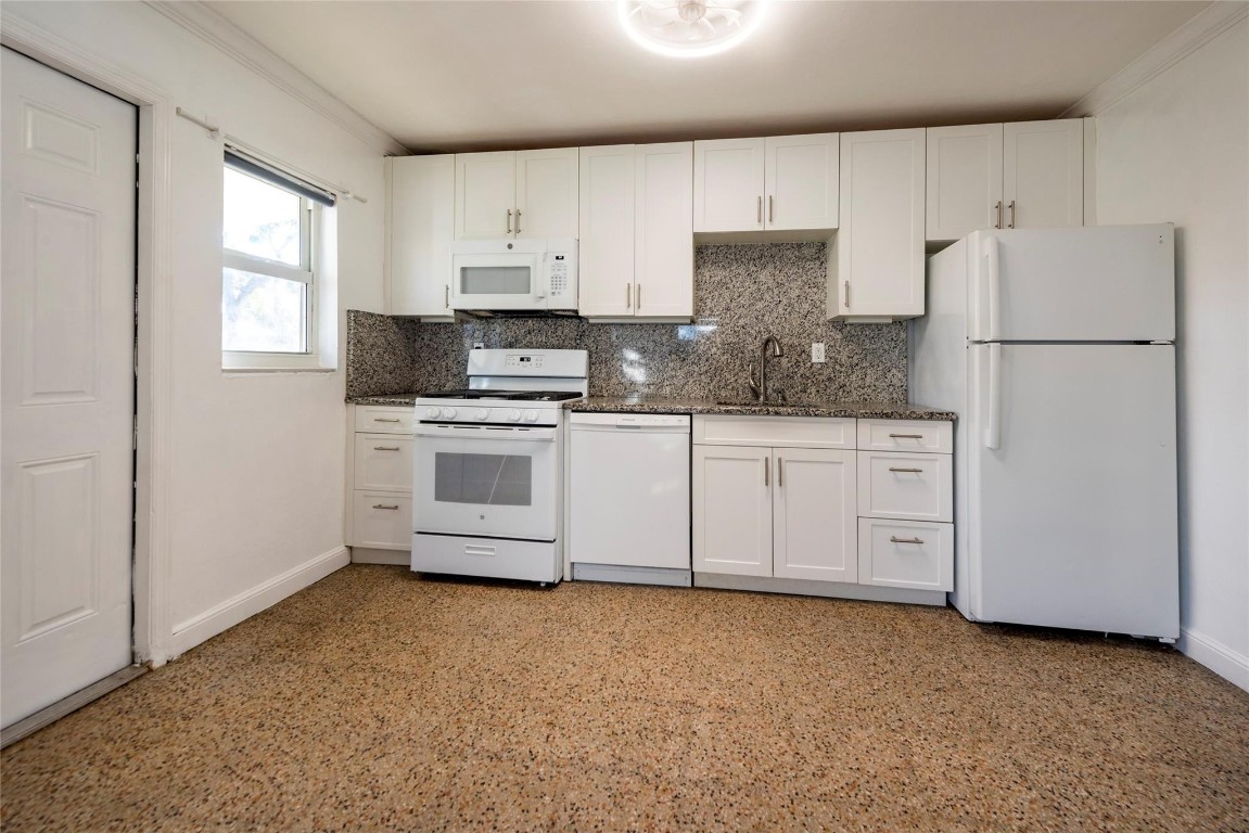 NORTH ANDREWS GARDENS - Residential Lease