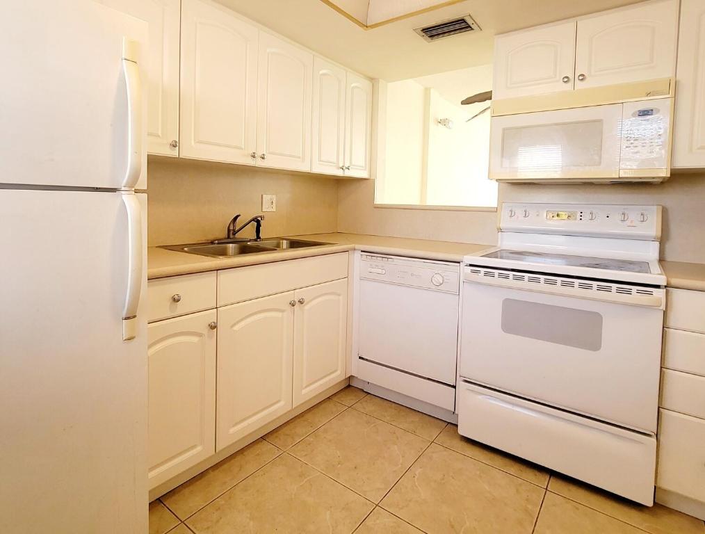 APRIL SONG CONDO - Residential Lease