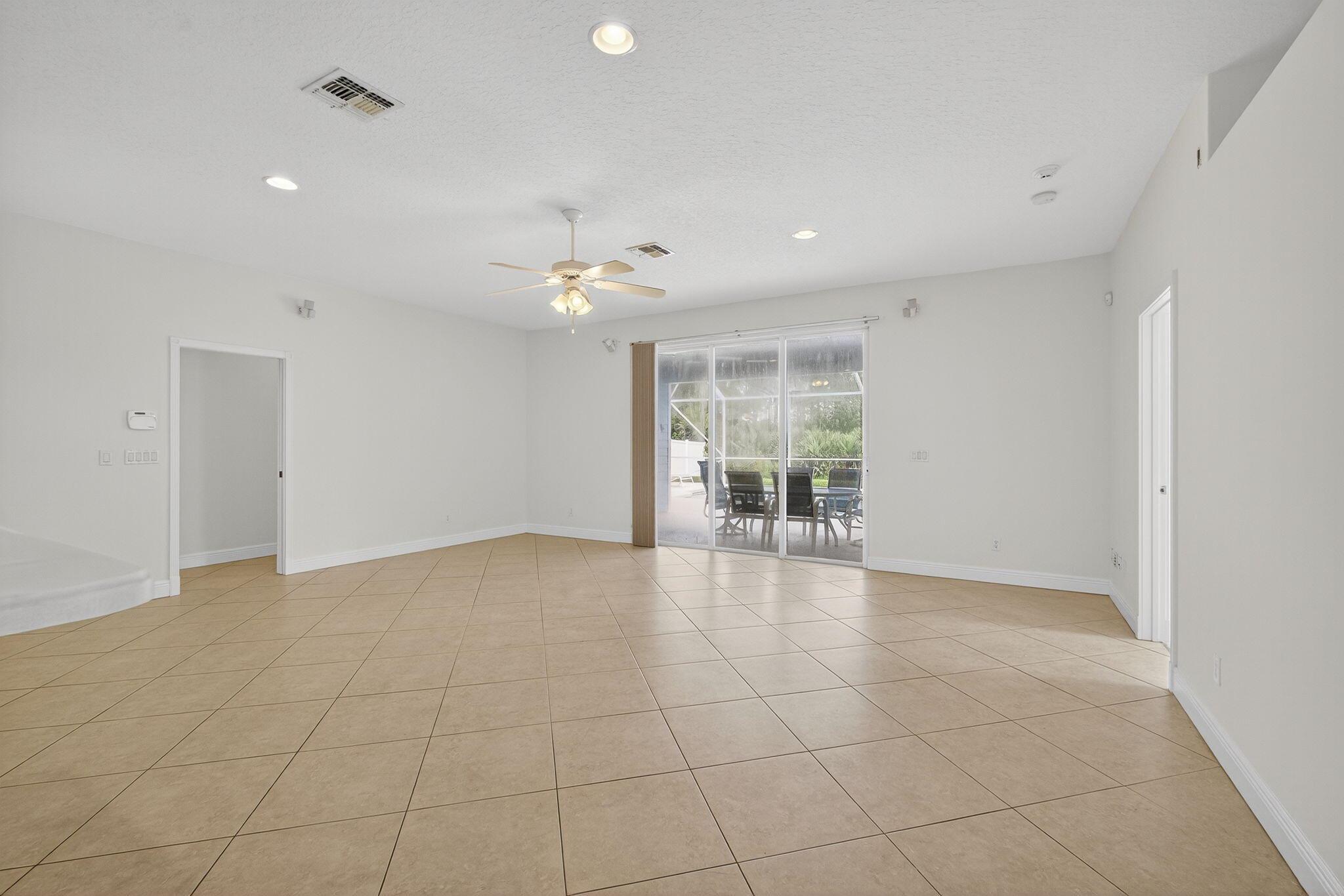 RIVER PLACE ON THE ST LUC - Residential