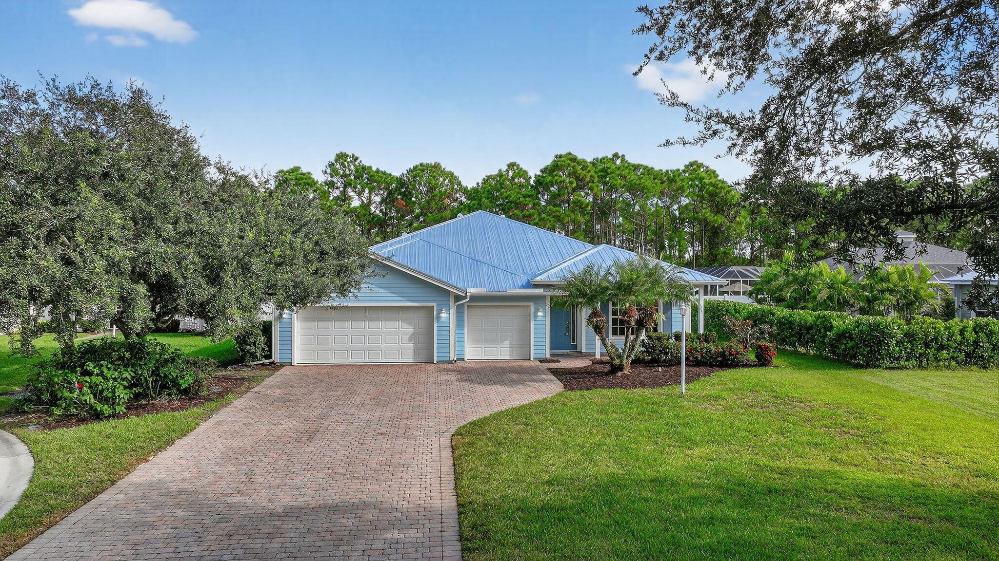 RIVER PLACE ON THE ST LUC - Residential