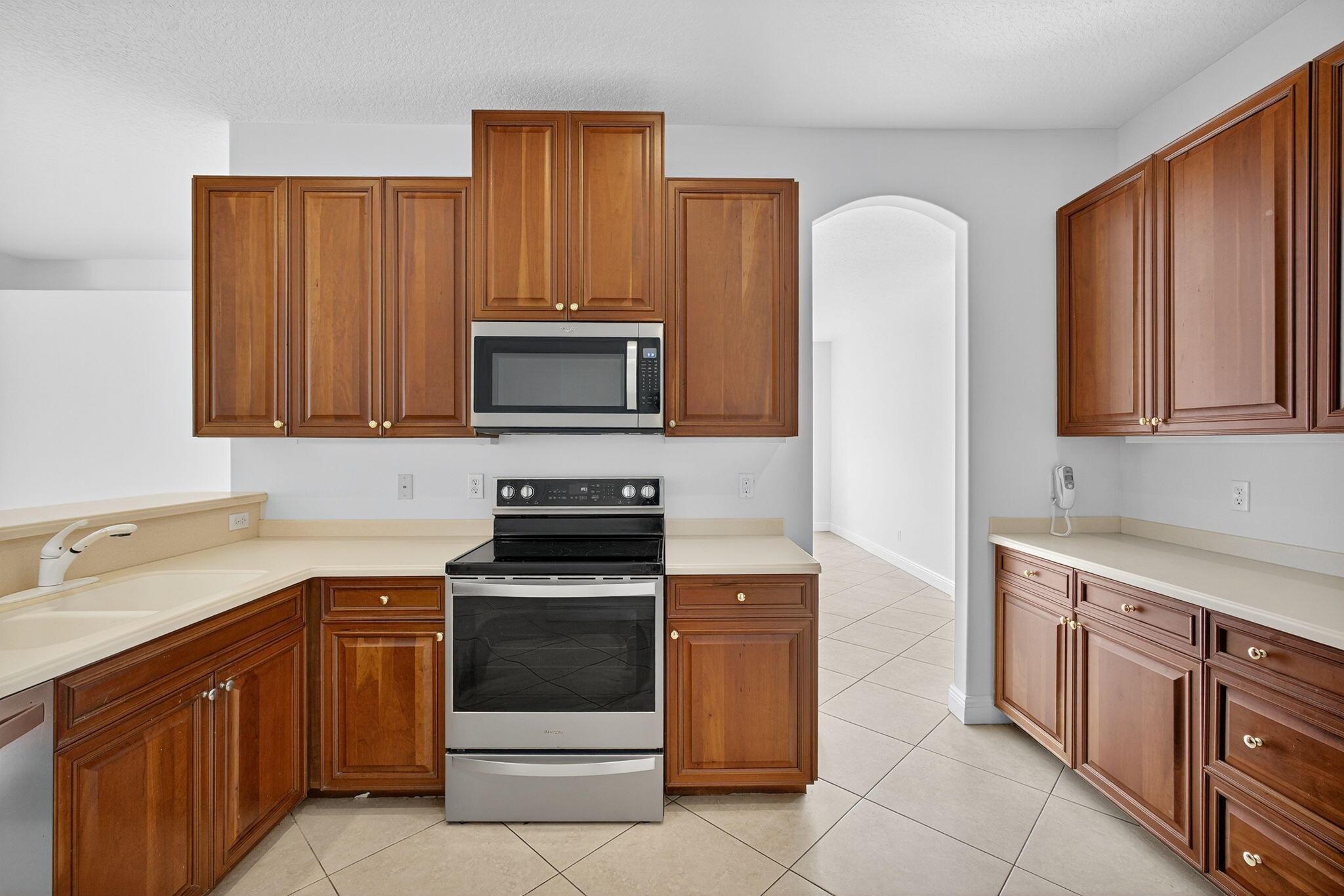 RIVER PLACE ON THE ST LUC - Residential